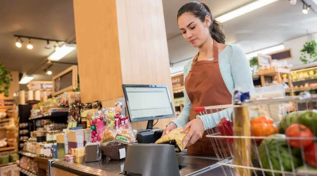 En Az 23.000 TL Maaş ile Kasiyer, Satış Elemanı, Mağaza Sorunlusu Alımı Yapılacak! Migros, Bim, A101 ve Şok Personel Alımına Başladı