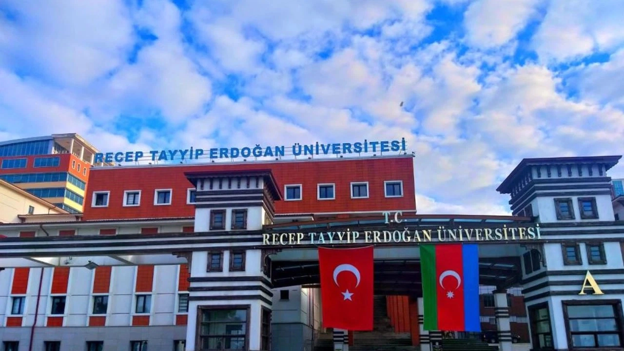 Recep Tayyip Erdoğan Üniversitesi 20 Sözleşmeli Personel Alımı Yapacak