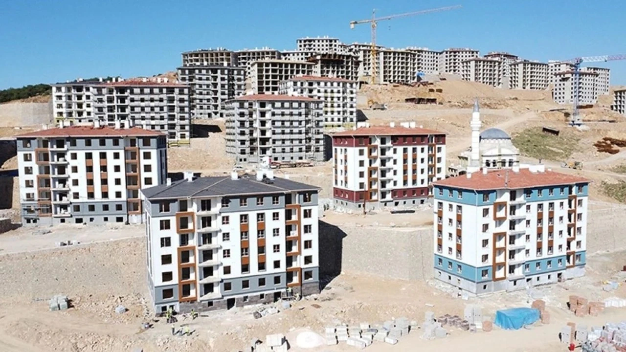 SGK’dan Faizsiz 400.000 TL Destek: TOKİ ve Ziraat Bankası’nın Sıfır Faizli Ev Kredisi