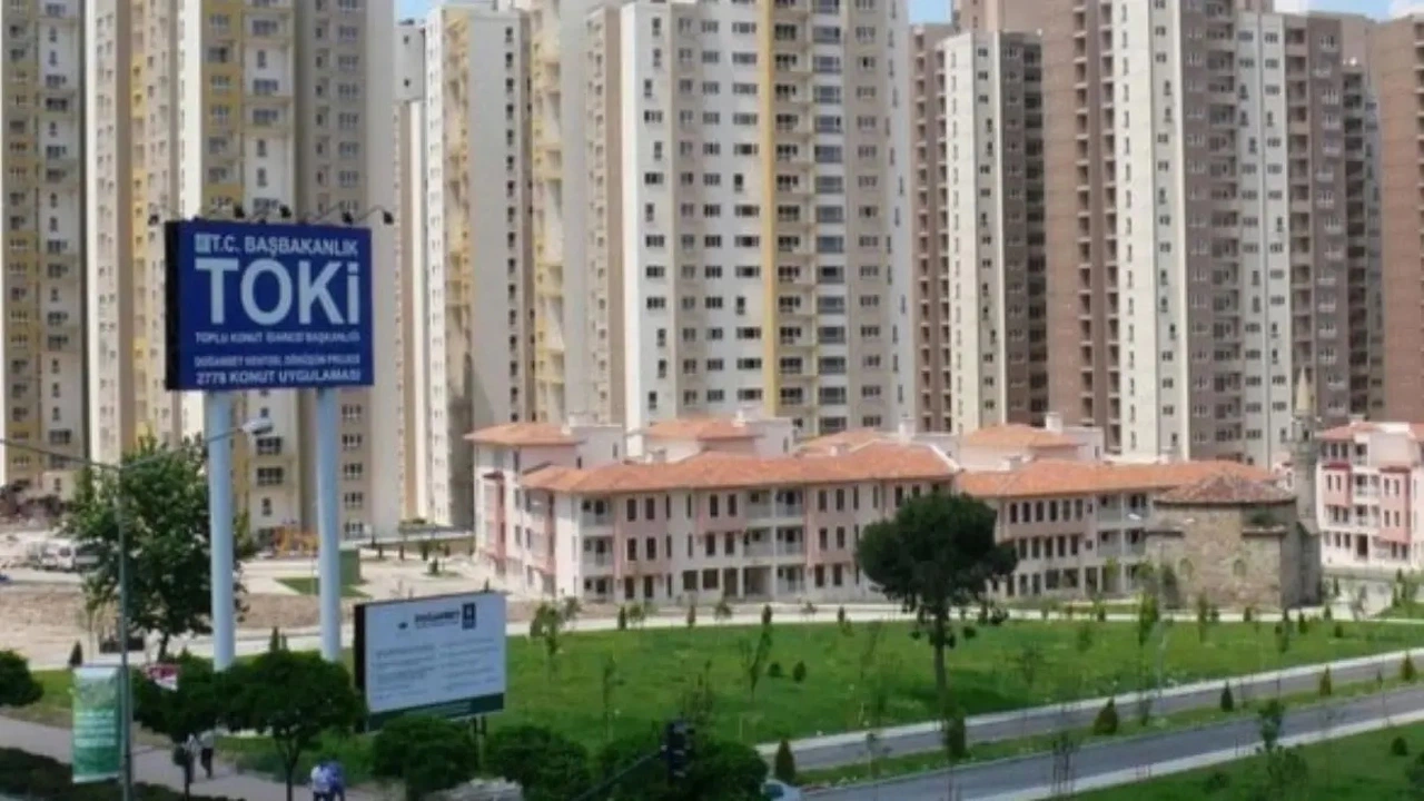 TOKİ’den Dar Gelirlilere Büyük Müjde: 240 Ay Vadeli 200 Bin Yeni Konut!