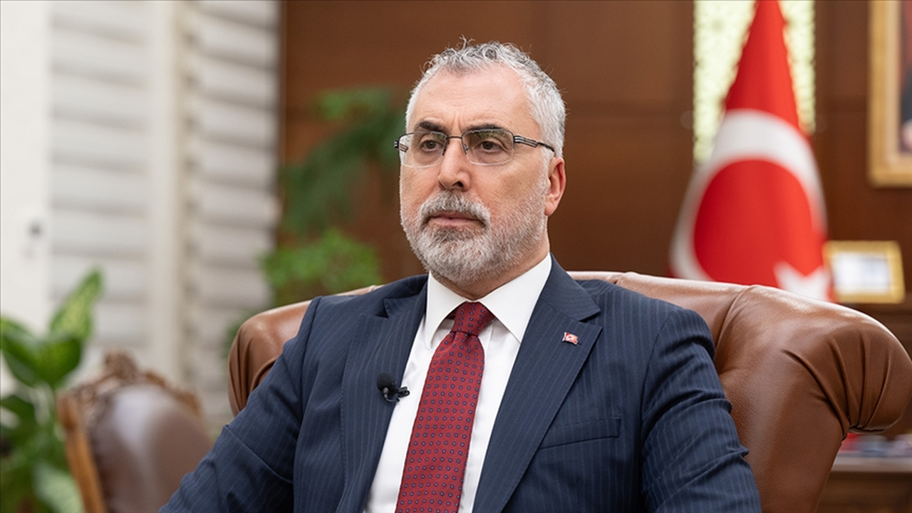 Çalışma ve Sosyal Güvenlik Bakanlığı ile SGK 2025’te En Az 1000 Personel Alımı Yapacak — KPSS Tercihleri ve Başvuru Detayları