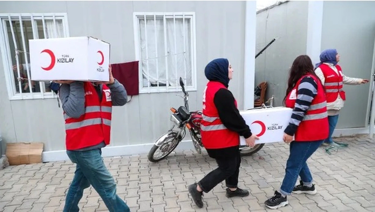 Kızılay’dan Yeni İş Fırsatı: En Az Ön Lisans Mezunu Laboratuvar Teknikeri Alımı Başladı!