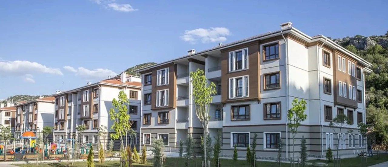 Ucuza Kiralık Ev Müjdesi! Yeni Evlilere, Emeklilere ve Asgari Ücretlilere Sosyal Konut Geliyor