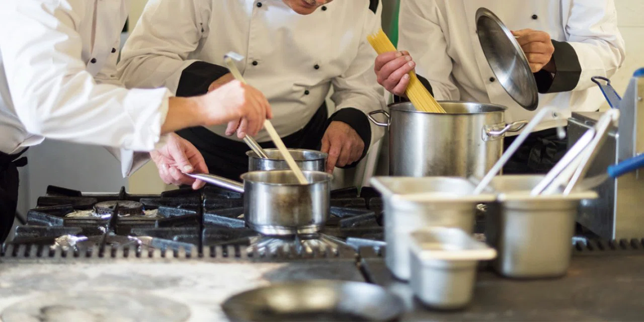 CTE 29 Aşçı Alımı Yapacak! İşte Başvuru Şartları ve İstenen Belgeler