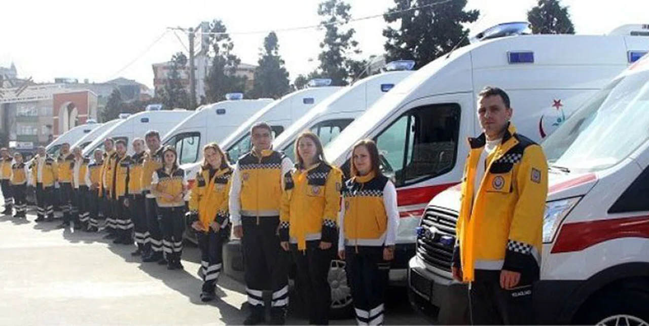 Sağlık Bakanlığı 2025’te Hastanelere Şoför ve Ambulans Sürücüsü Alımı Yapacak! Başvuru Şartları ve Detaylar Belli Oldu