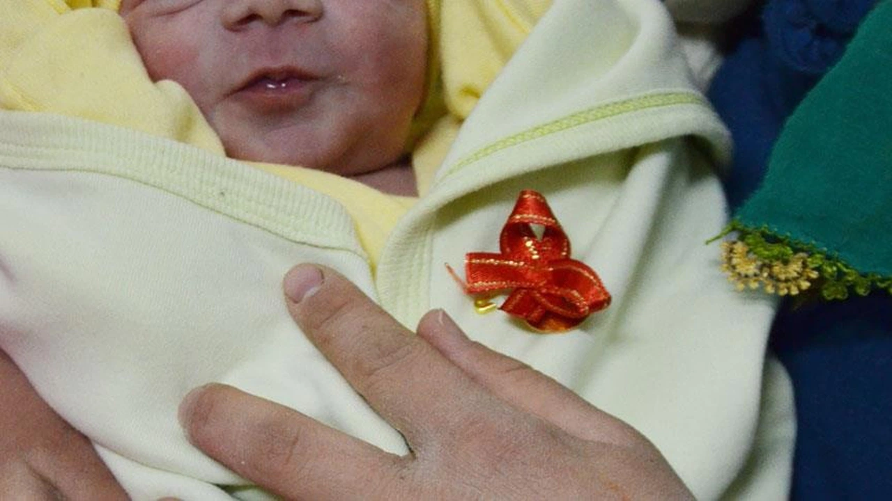 Yeni Doğan Çocuklara Çeyrek Altın Desteği! İşte Başvuru Şartları ve Detaylar