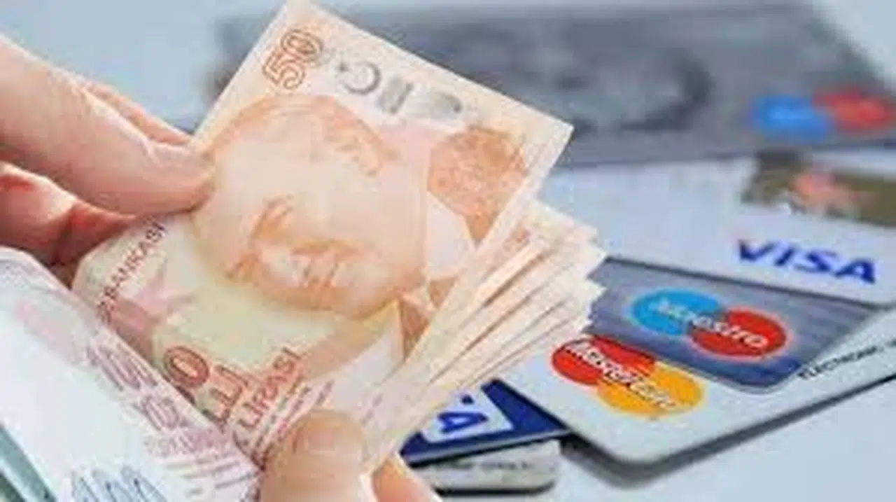 Uzmanlar Uyardı: Nakit Avans Kullanımı Borç Sarmalına Yol Açıyor