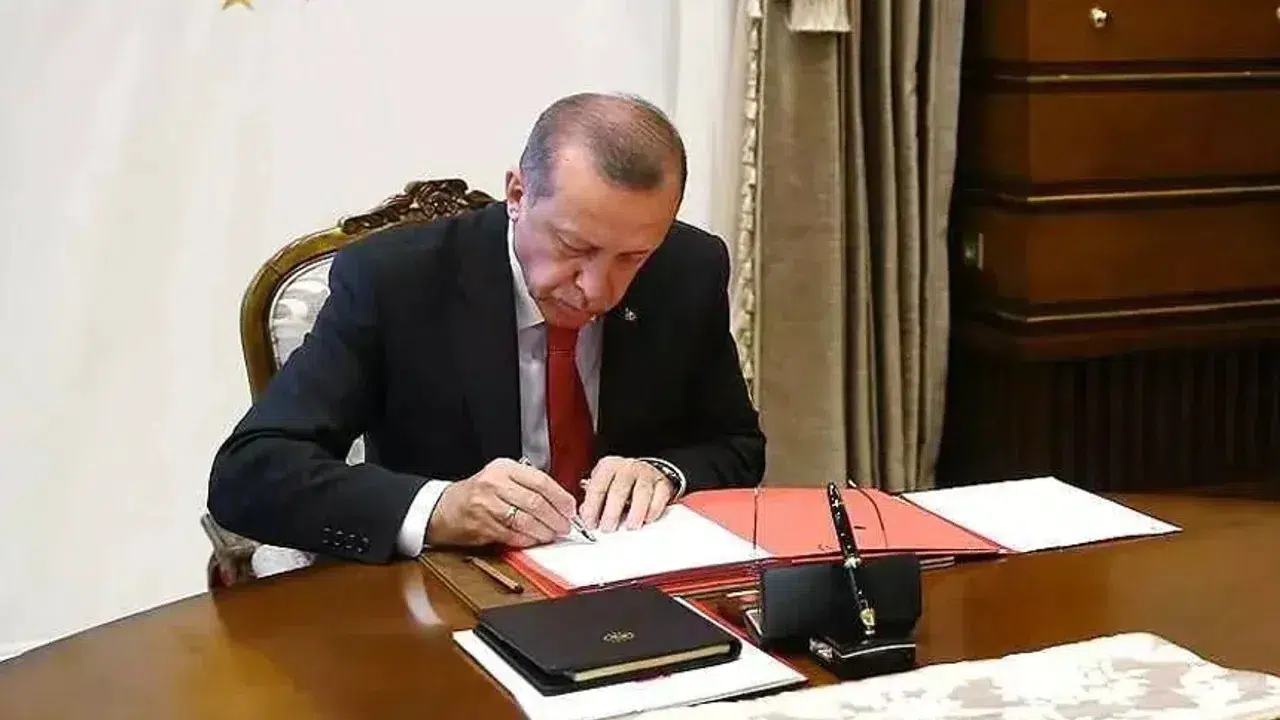 TBMM’den Geçti, Cumhurbaşkanı Onayladı: 25 Yaş Altı Çocuğu Olan Ailelere 12 Ay Boyunca 13 Bin TL Destek!