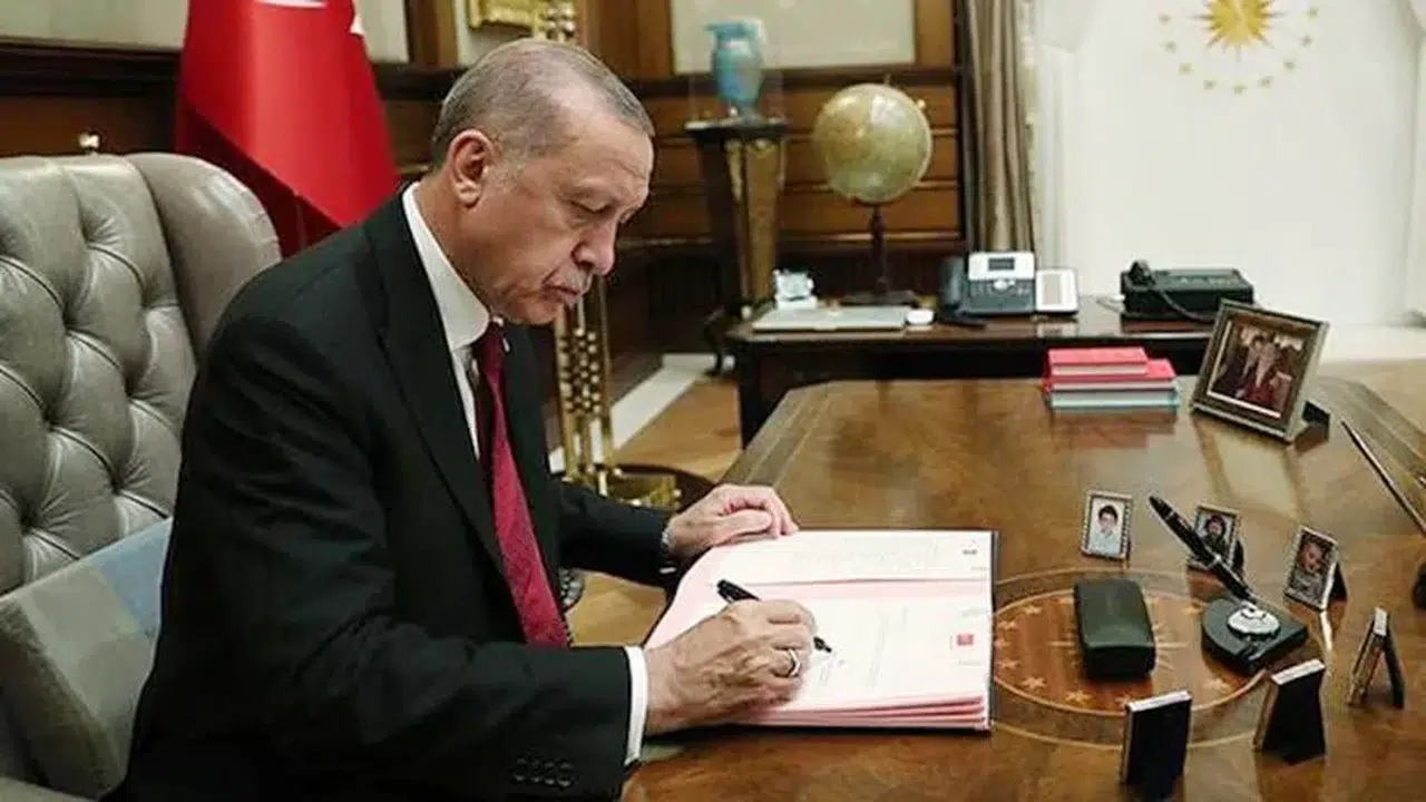 Kamuya 11 Bin 388 Personel Alımı Başladı! Memur, İşçi, Polis ve Asker Alımlarında Başvurular Devam Ediyor