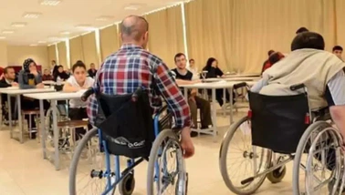 Yusuf Tekin duyurdu: Milli Eğitim Bakanlığı’ndan engelli öğretmen ve personel alımı