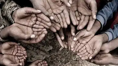 Fakirlere Yardım Eden Ünlüler, Zenginler ve İş Adamları