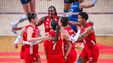 Filenin Sultanları Tarih Yazdı! Brezilya’yı 3-1 Yenerek İkinci Kez VNL Şampiyonu Oldu