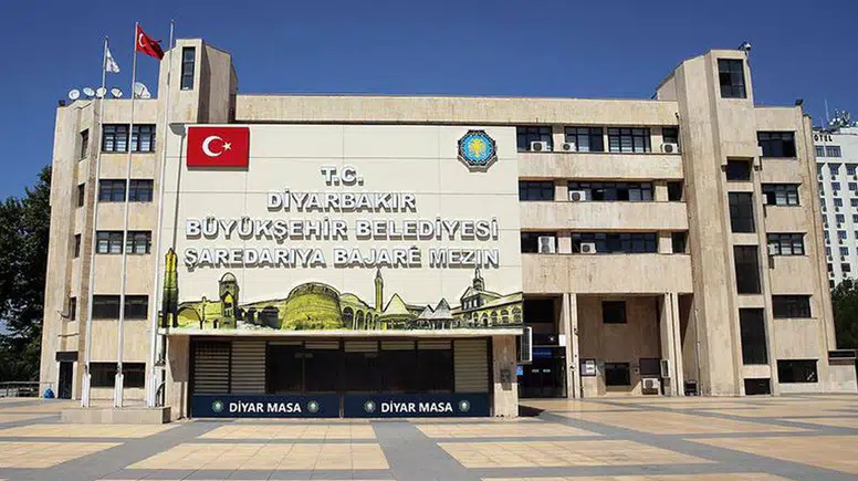 Diyarbakır Büyükşehir Belediyesi KPSS’siz 30 Halkla İlişkiler Görevlisi Alacak! Başvuru Takvimi Açıklandı