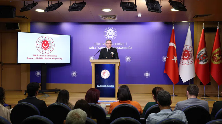 Lise Mezunlarına Askeri Kariyer Yolu Açılıyor: MSB Subay ve Astsubay Alımı İçin Tarih Verdi