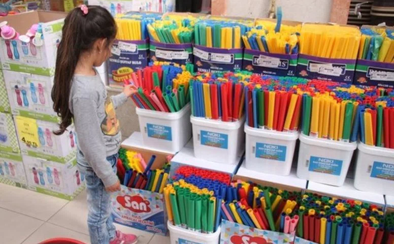 İlkokul ve Ortaokul Öğrencileri İçin Güzel Haber Geldi! 8500 TL Kırtasiye Yardımı Başladı