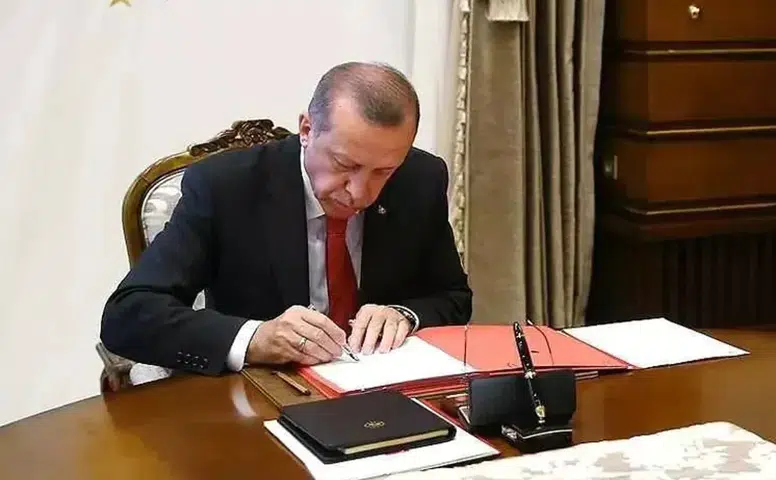 TBMM’den Geçti, Cumhurbaşkanı Onayladı: 25 Yaş Altı Çocuğu Olan Ailelere 12 Ay Boyunca 13 Bin TL Destek!