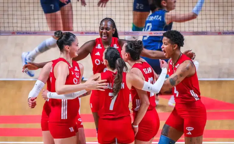 Filenin Sultanları Tarih Yazdı! Brezilya’yı 3-1 Yenerek İkinci Kez VNL Şampiyonu Oldu