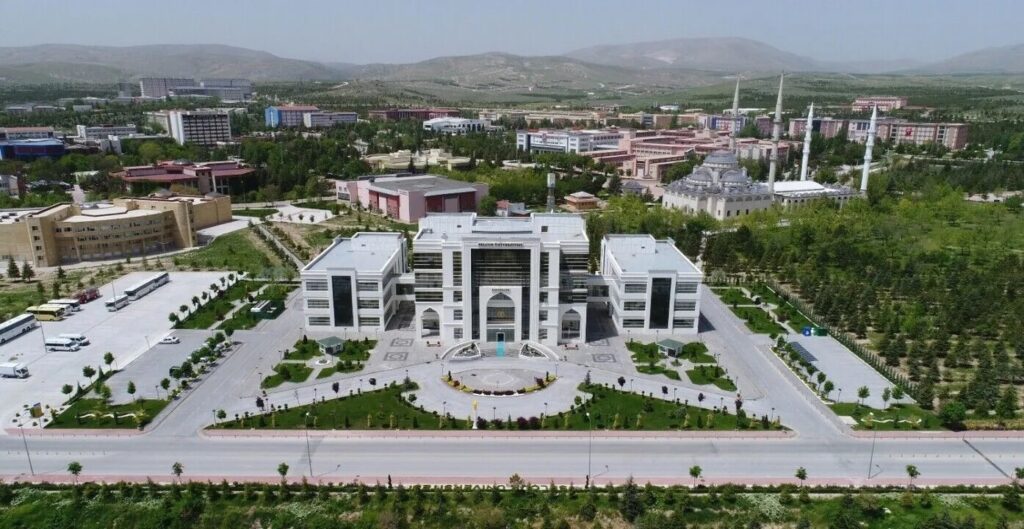 Selçuk Üniversitesi düşük KPSS Puanı ile 110 Personel Alımı yapacak